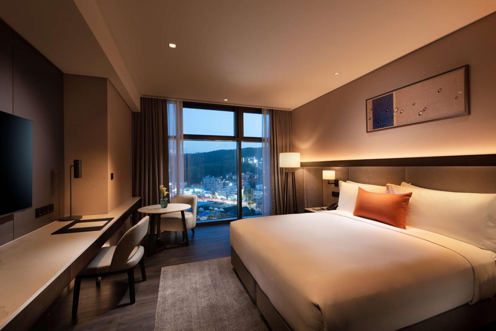 Hotel Doubletree By Hilton Seoul Pangyo Seongnam Exterior foto